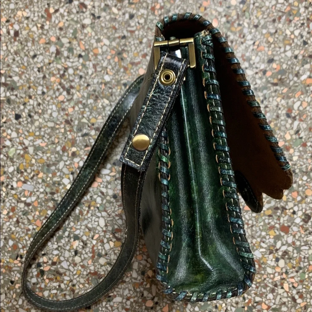 Patricia Nash-Burnished Tooled-Santilla Crossbody - Picture 4 of 9